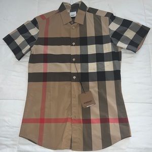 Men’s Burberry Check Somerton Short Sleeve Sport Shirt.